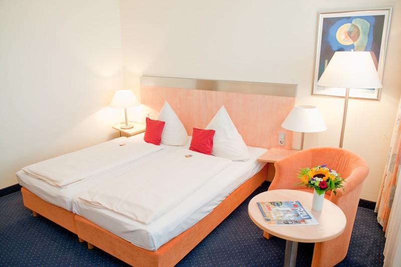 Hotel Central Frankenthal  Room photo